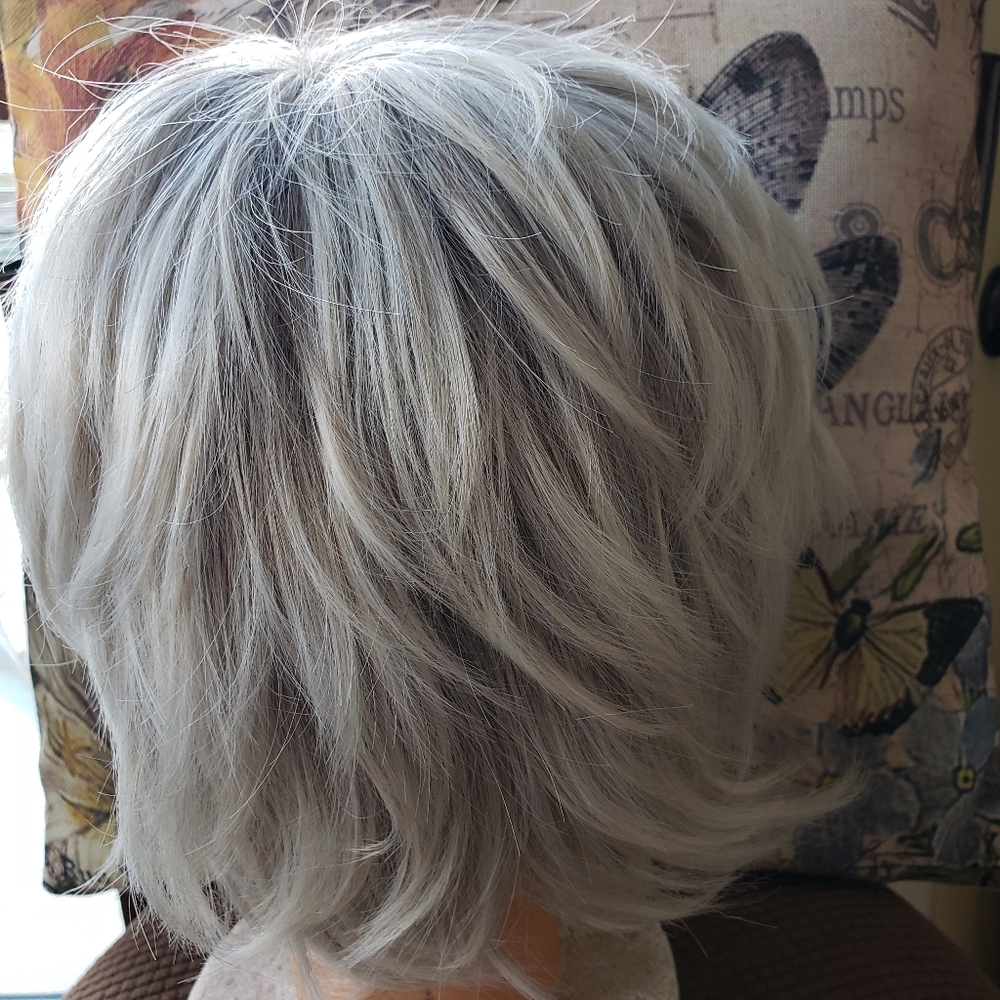 Wig, Pixie Style. - Picture 3 of 7